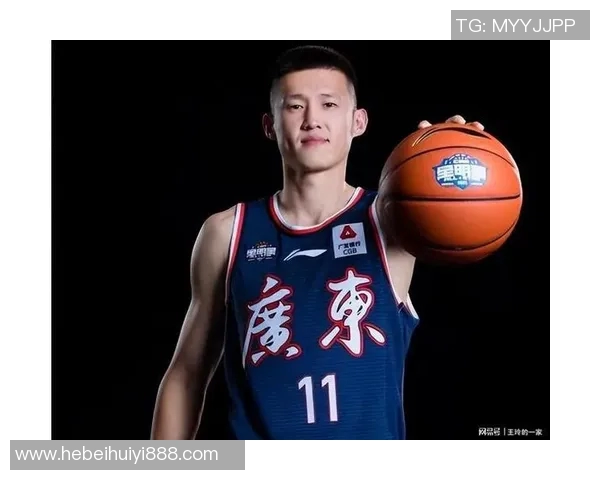 周鹏：从篮球场上的拼搏到人生舞台的精彩转变与成长之路